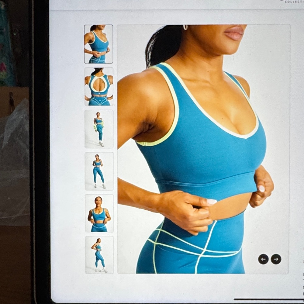 BuffBunny Maraschino Sports Bra, Nile and Lima Bean Color, XS